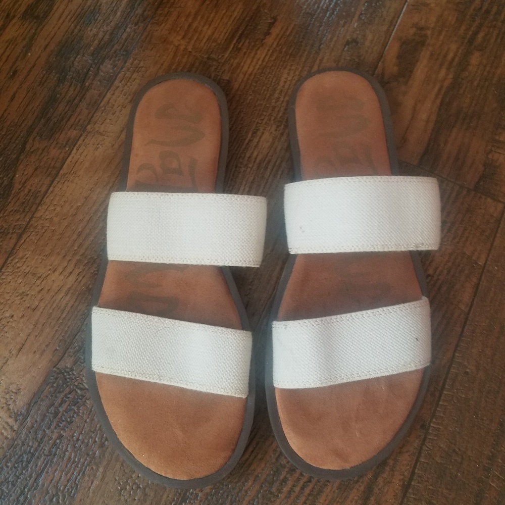 Slip- on Sandals